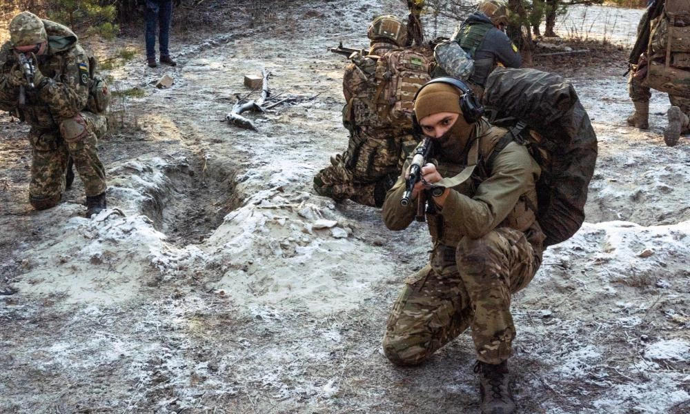 Αστικός πόλεμος στην καρδιά της Ουκρανίας! Αναρχικές ομάδες υποστηρίζουν αντιμαχόμενες πλευρές-Εμφυλιακές τάσεις εν μέσω εισβολής